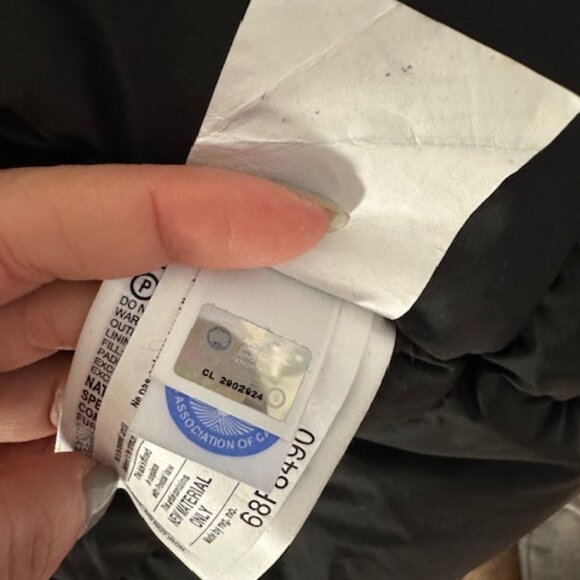 Canada Goose Kensington Parka - Picture 8 of 15